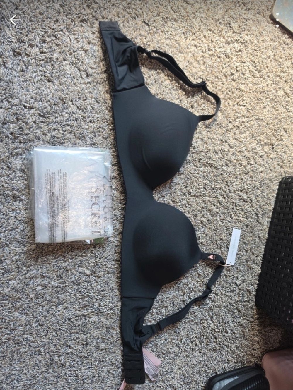 Victoria's Secret Black Molded T-Shirt Bra